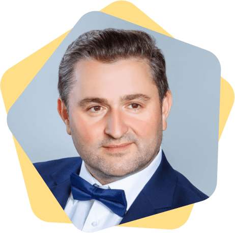 Николай Вэскэуцан педагог по вокалу и актерского мастерства,солист ТНОБ